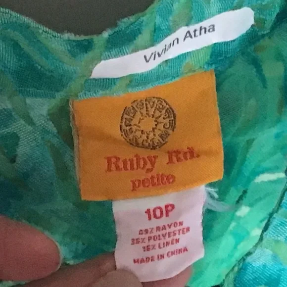 Women’s RUBY RD 10 Petite Green Long Sleeve Shirt - Picture 5 of 7